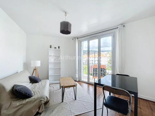 Location                                                      Appartement
                        
                     3 pièces                      49 m2                     à Clermont-Ferrand