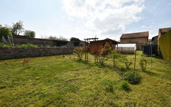 Maison à vendre    4 pièces •  Noailly