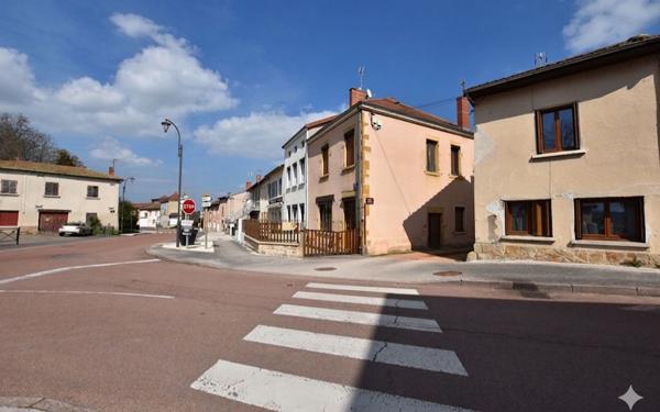 Maison à vendre    4 pièces •  Noailly