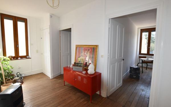 Maison à vendre    4 pièces •  Noailly