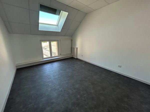 Appartement à louer 5 pièces 91.9m² Colombier-Fontaine (25260)