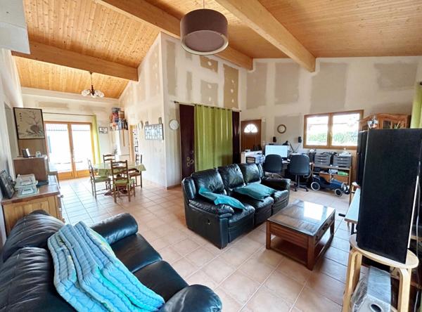 Maison Merville 4 pièce(s) 115 m2 sur 1300 m² de terrain