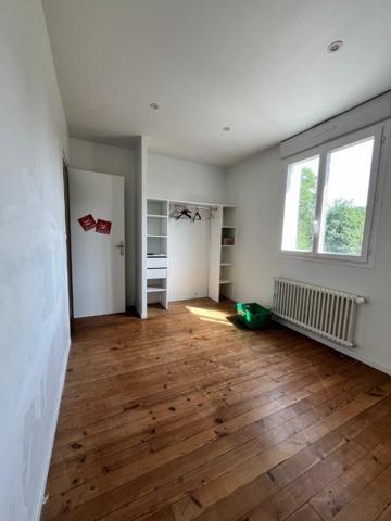 336 m2 habitables, piscine, dépendances ... et si c'était votre projet de vie ?