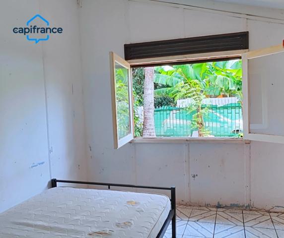 Le Port – Terrain bâti de 253 m² avec bien à réhabiliter entièrement