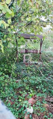 Maison et dépendances en pierre à rénover