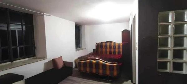 Maison et dépendances en pierre à rénover