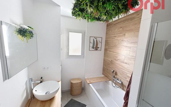 Maison à vendre    4 pièces •  Saint-Vincent-sur-Jard