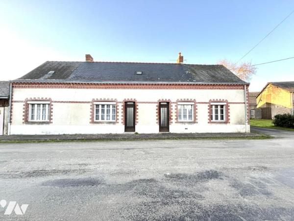Maison de bourg à Rénover avec jardin et dépendances.  