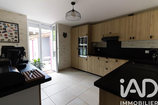 Maison à vendre 5 pièces 139 m² Saint-Léonard-de-Noblat