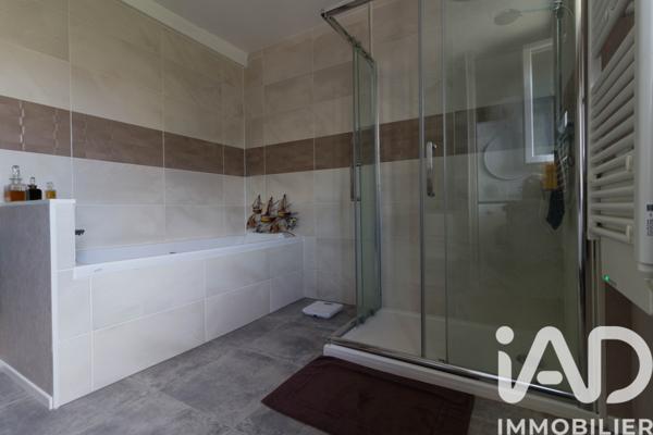 Maison à vendre 5 pièces 139 m² Saint-Léonard-de-Noblat