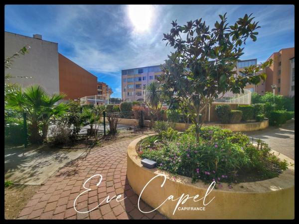 Appartement à vendre 3 pièces LE CAP D'AGDE (34), DUPLEX T3 - 400 m des plages - Vendu Meublé - dans résidence avec Piscine & Ascenseur