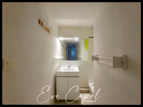 Appartement à vendre 3 pièces LE CAP D'AGDE (34), DUPLEX T3 - 400 m des plages - Vendu Meublé - dans résidence avec Piscine & Ascenseur