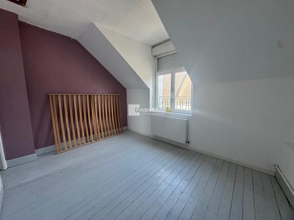 Immeuble à Le Cateau-Cambr�sis - Réf. c0008