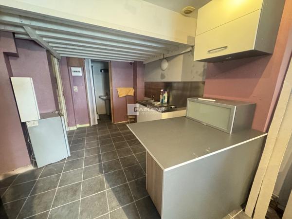 Immeuble à Le Cateau-Cambr�sis - Réf. c0008