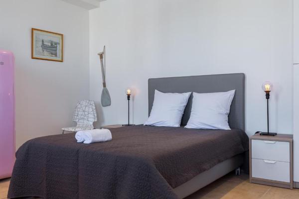 Cagnes-sur-Mer (06800) Opportunité investisseur 4 studios meublés à deux pas de la plage