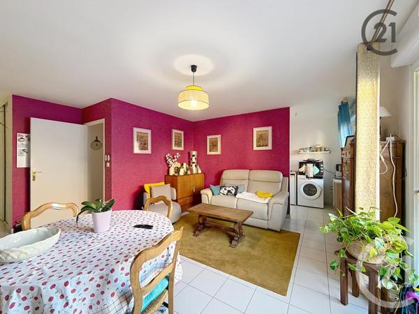 Appartement T2 à vendre  2 pièces - 47,80 m2 TROYES - 10