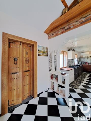 Maison d’architecte 7 pièces de 196 m² à Souillac (46200)