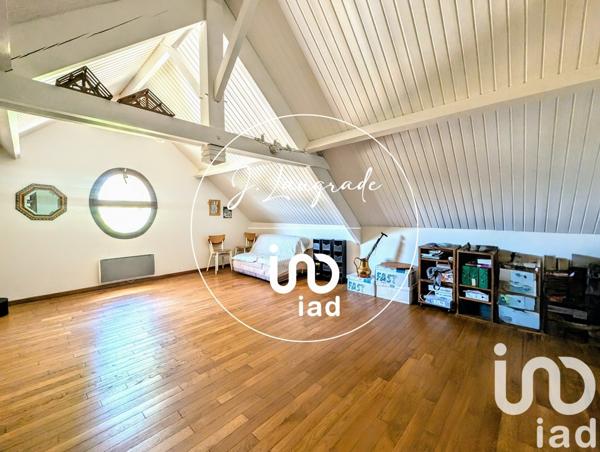 Maison 6 pièces de 157 m² à Auvers-sur-Oise (95430)