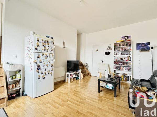 Appartement 4 pièces de 65 m² à Croix (59170)