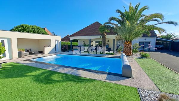 Lescar (64230) Contemporaine de 2002 - 5 chambres - piscine avec pool house