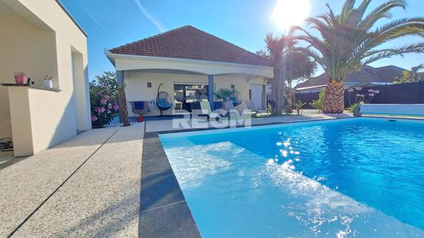 Lescar (64230) Contemporaine de 2002 - 5 chambres - piscine avec pool house