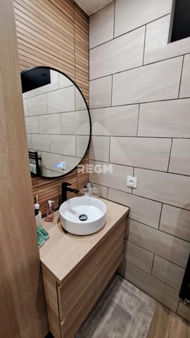 Lescar (64230) Contemporaine de 2002 - 5 chambres - piscine avec pool house