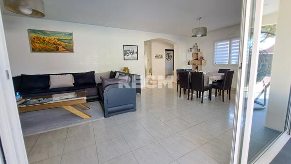 Lescar (64230) Contemporaine de 2002 - 5 chambres - piscine avec pool house