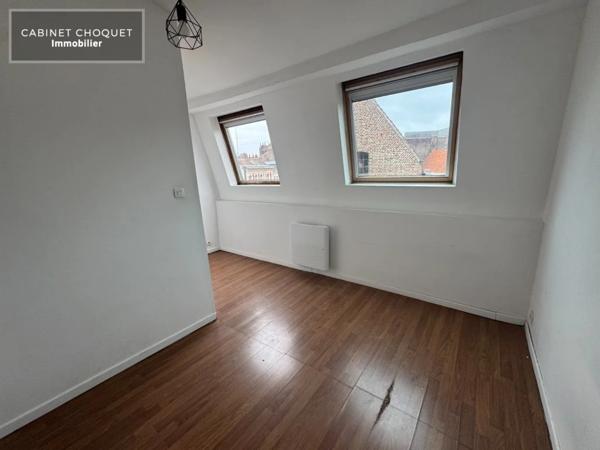 F3 EN DUPLEX pour colocation A LOUER - VIEUX-LILLE - 64 m 2 - 923 € charges comprises par mois