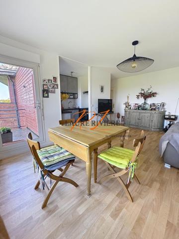 Studio lumineux de 34,42 m² balcon et vue dégagée – parking et cave