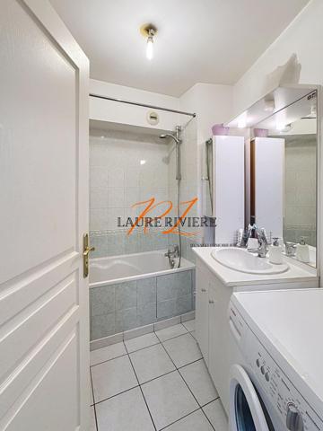 Studio lumineux de 34,42 m² balcon et vue dégagée – parking et cave