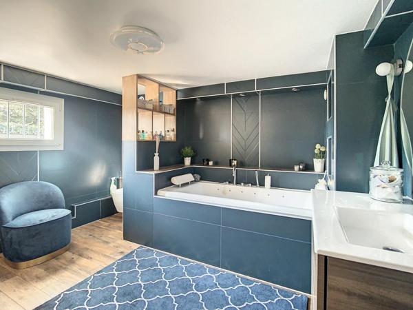 Maison 170 m², 8 pièces, piscine, dépendance 40 m²