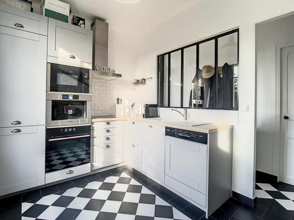 Maison 170 m², 8 pièces, piscine, dépendance 40 m²