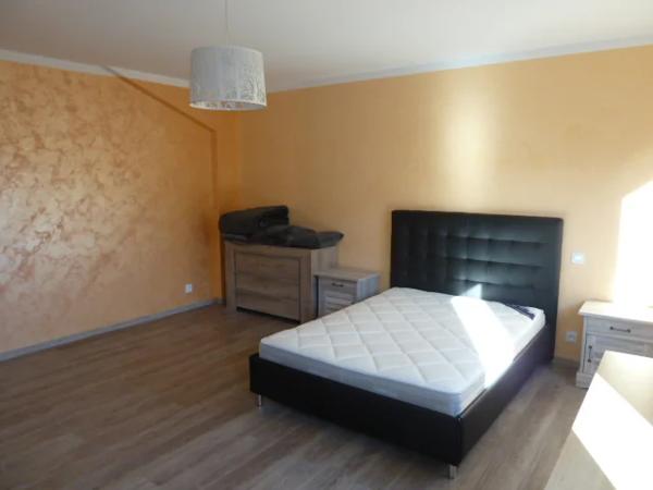 Appartement à louer à Chastel-Nouvel (48000)