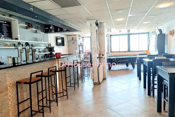 Commerce à vendre 6 pièces de 370 m²