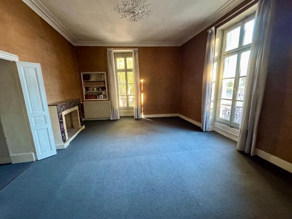 Appartement Nimes 5 pièce(s) 148.87 m2