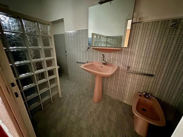 Appartement Nimes 5 pièce(s) 148.87 m2