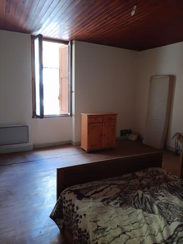 Appartement 2 pièces à vendre à Saint-Rambert-en-Bugey - Exclusivité ERA AMBERIEU EN BUGEY