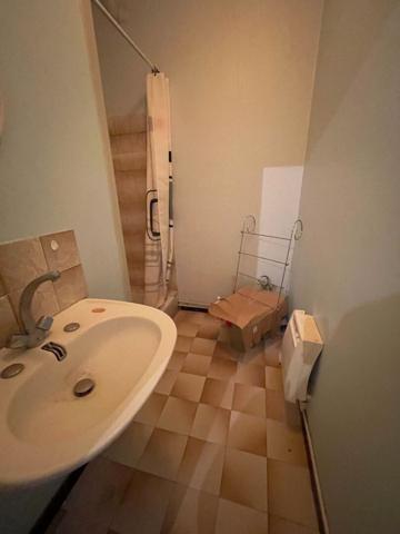 Appartement 2 pièces à vendre à Saint-Rambert-en-Bugey - Exclusivité ERA AMBERIEU EN BUGEY