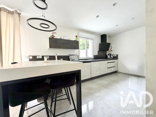 Maison à vendre 5 pièces 91,1 m² Ormesson-sur-Marne
