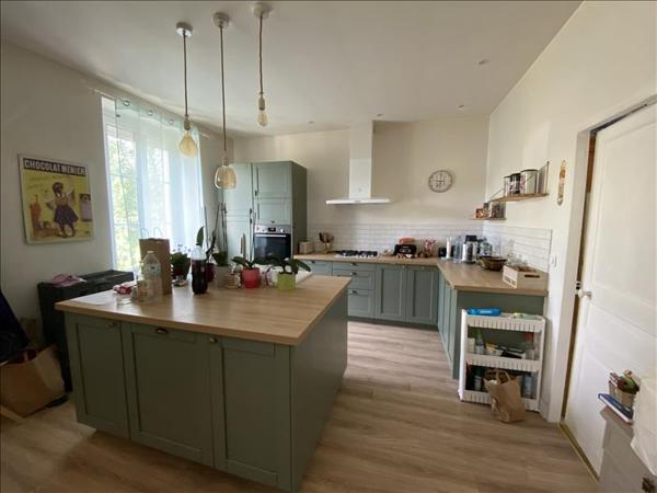 Maison à vendre |  Thiviers |  5 pièces | 117 m²