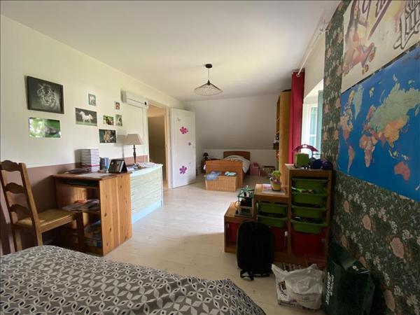 Maison à vendre |  Thiviers |  5 pièces | 117 m²