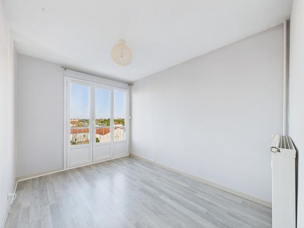 Appartement T5 avec garage et cave à Bourg Les Valence