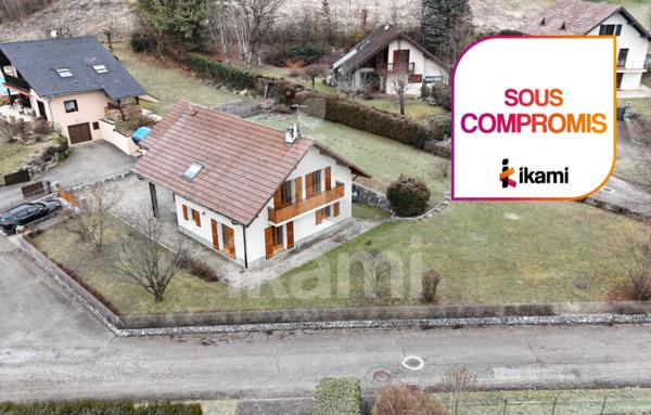 Maison familiale - quatre chambres et deux garages - Mercury