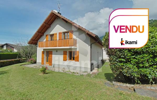 Maison familiale - quatre chambres et deux garages - Mercury