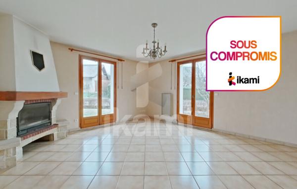 Maison familiale - quatre chambres et deux garages - Mercury