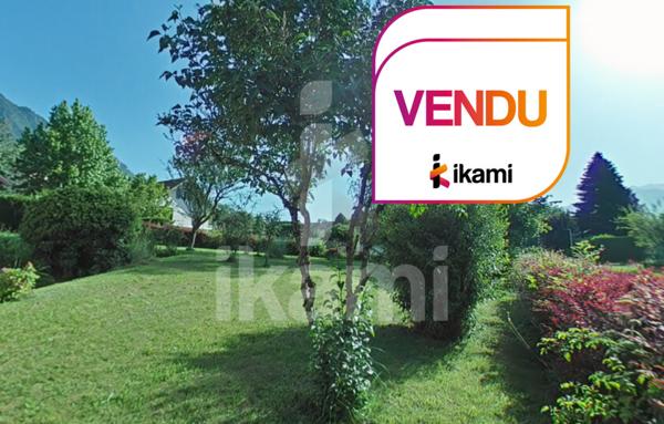 Maison familiale - quatre chambres et deux garages - Mercury