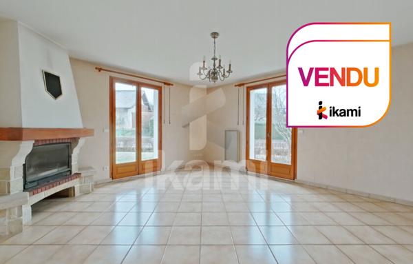 Maison familiale - quatre chambres et deux garages - Mercury