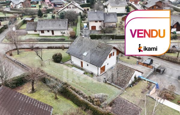 Maison familiale - quatre chambres et deux garages - Mercury