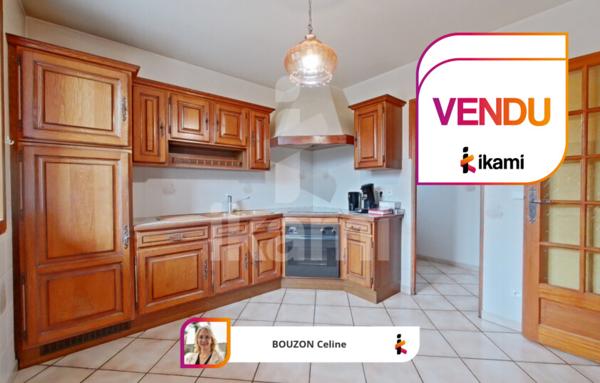 Maison familiale - quatre chambres et deux garages - Mercury