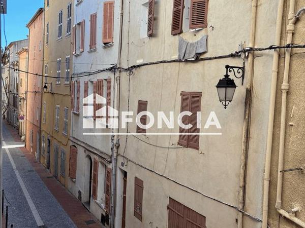 Location Studio 11.67 m² - 24 RUE HOCHE Ollioules 83190